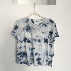Splendid Tie-Dye T-Shirt in Blue and White Tie-Dye
